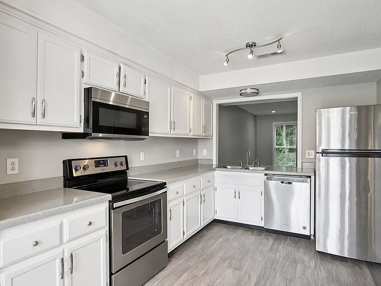 The Landings at Riverside — Photo 16
