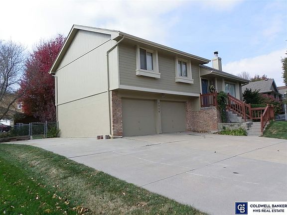 4th image of 2906 N 202nd St