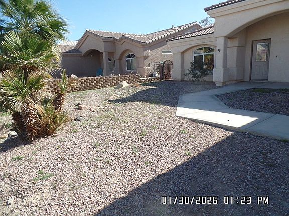 3rd image of 2064 E Desert Lakes Drive