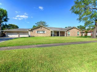 315 Stonehenge Ln, Houston, TX 77015