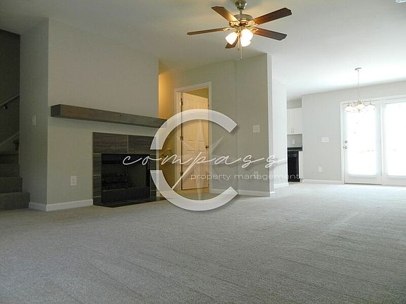 3rd image of 212 High Creek Dr