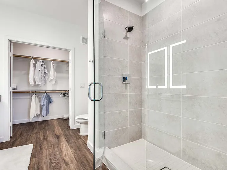 Mezzo Apartments — Photo 16