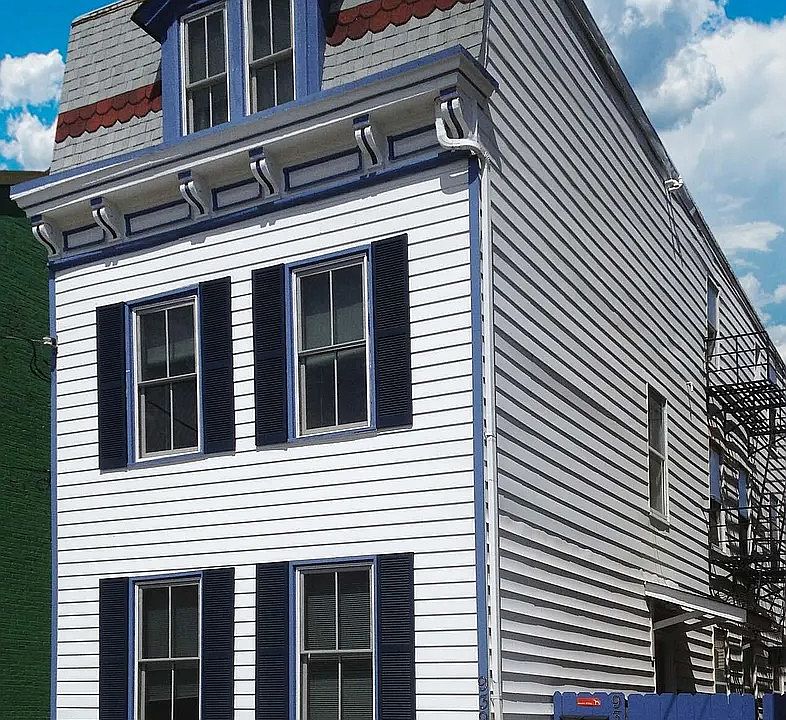 1st image of 939 Washington Ave APT 1