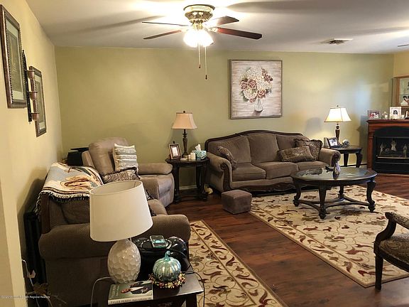 4th image of 1078A Argyll Cir