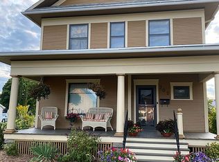 705 1st St, Kewaunee, WI 54216