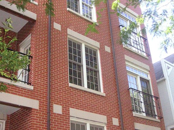 2nd image of 1146 W Wrightwood Ave APT 2