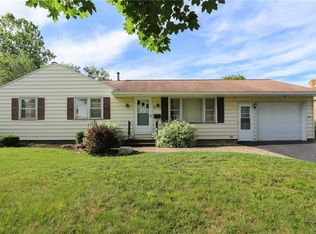 97 Maylong Dr, Rochester, NY 14626