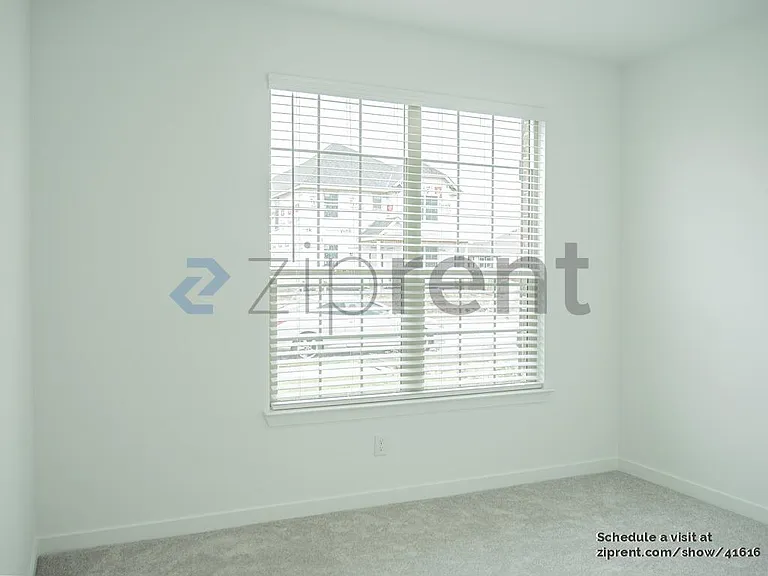 1436 Lady Bird Rd — Photo 16