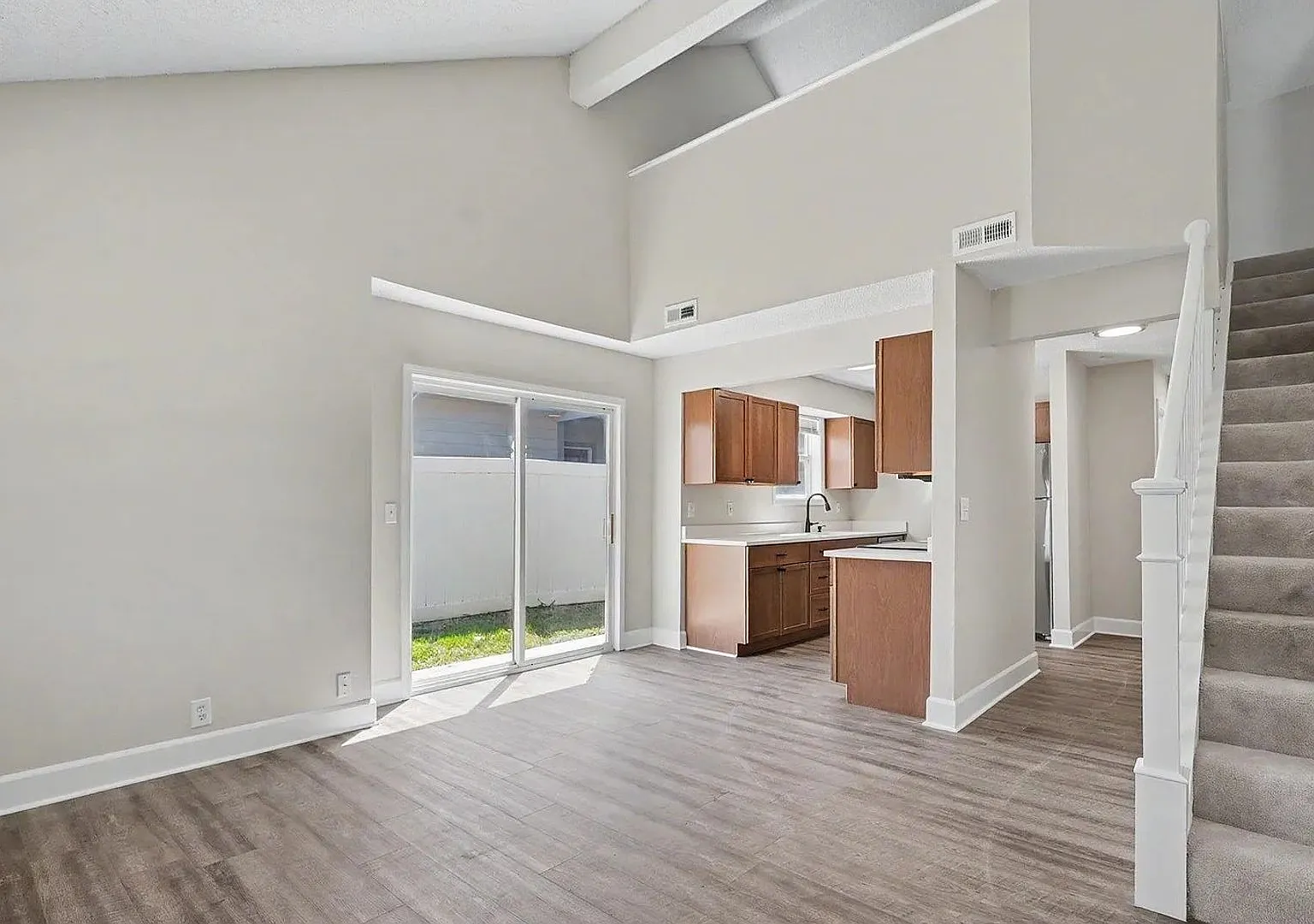 2527 Morningside Dr - 3 bedroom duplex — Photo 4