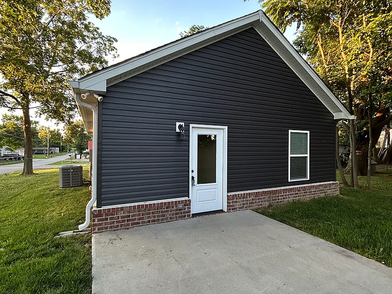 306 Church St — Photo 2