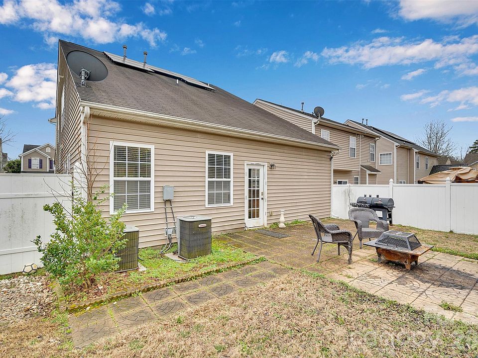 2nd image of 738 Lumber Ln