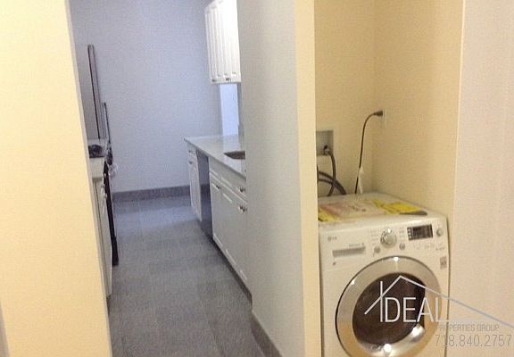 3rd image of 150 E 19th St APT 4B
