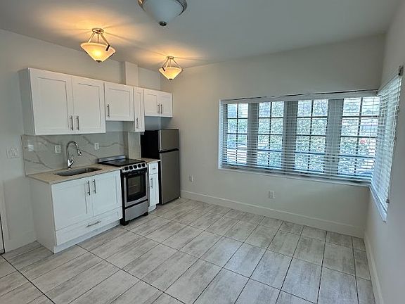 2nd image of 1201 Pennsylvania Ave APT 103