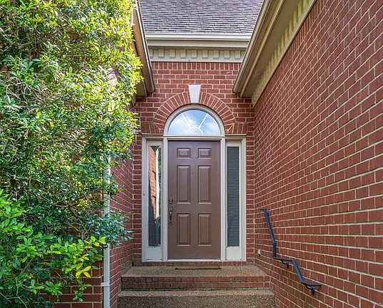 2nd image of 2761 Wiltshire Ct