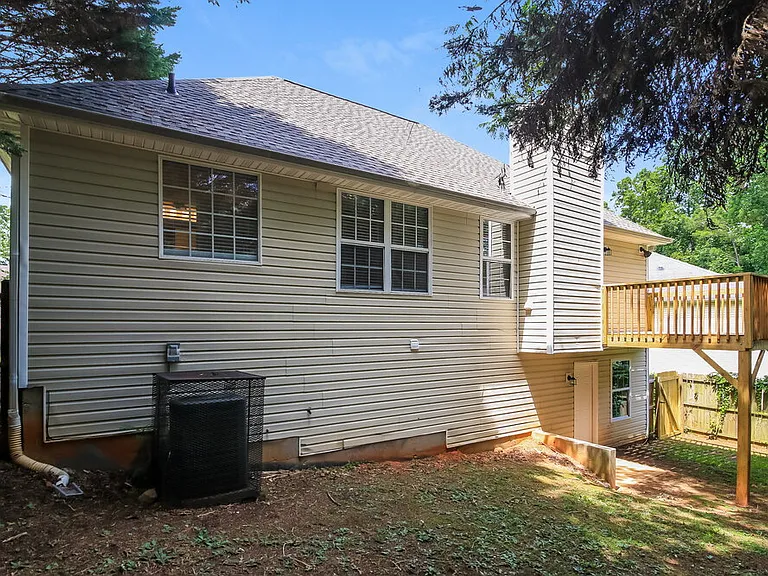 7460 Royale Ct — Photo 17