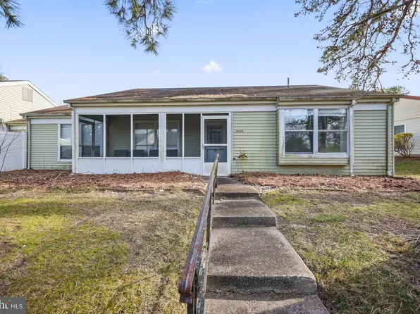 823 Liverpool Cir, Manchester Township, NJ 08759