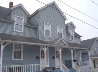 70 West St, New London, CT 06320