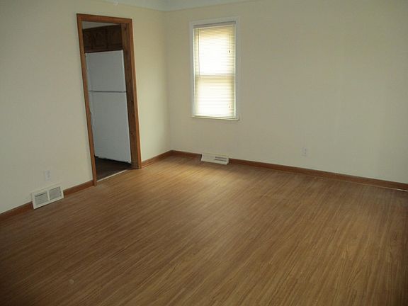 2nd image of 24751 Hopkins St