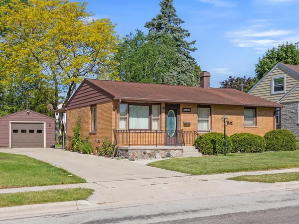 106 N Bruns AVENUE, Plymouth, WI 53073