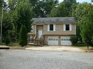 5730 Glenn Hollow Ct, Norcross, GA 30071