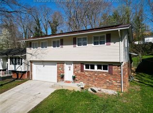 2832 Saltwell Rd, Huntington, WV 25705