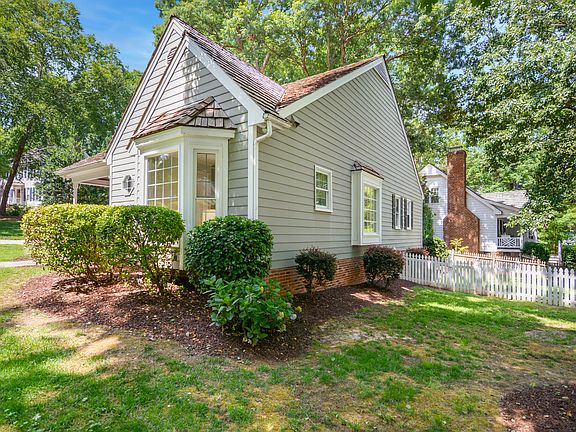 3rd image of 2365 Brisbayne Cir
