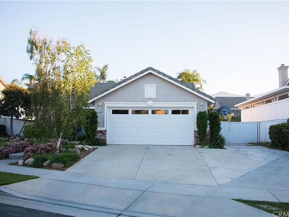 1st image of 1134 Oak Grove Cir