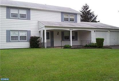1st image of 11 Holmes Ln