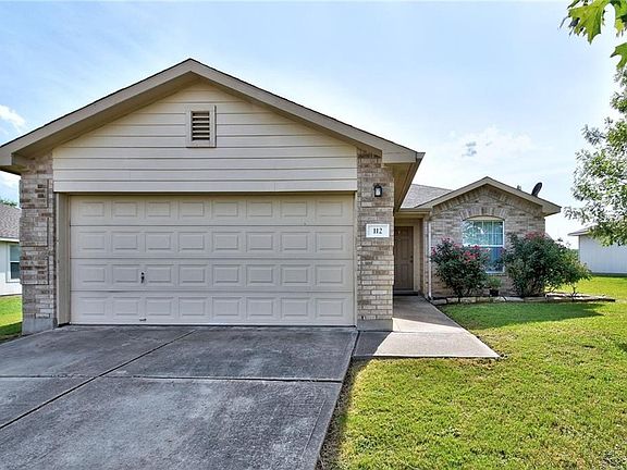 3rd image of 112 Indian Paintbrush Dr