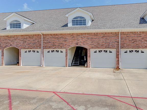 3rd image of 451 Lakeland Dr APT H8