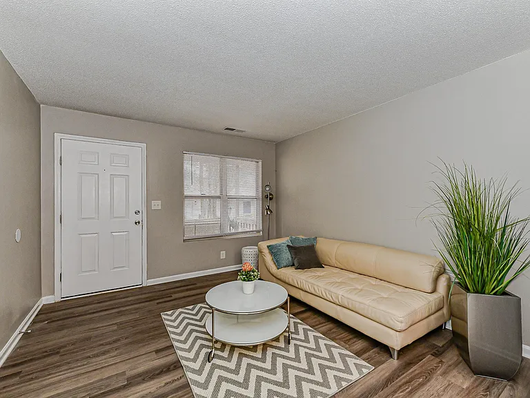 225 Hoskins Mill Ln — Photo 8