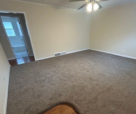 4th image of 115 W Ash St #1