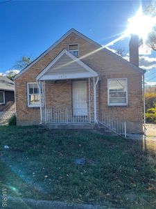 1934 Damato Ct, Saint Louis, MO, 63136