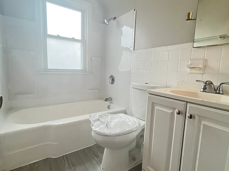 14906 Harvard Ave — Photo 10