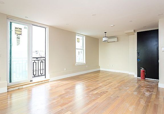 2nd image of 336 Bleecker St #4F