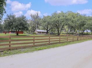 999 Clifton Rd, De Leon Springs, FL 32130