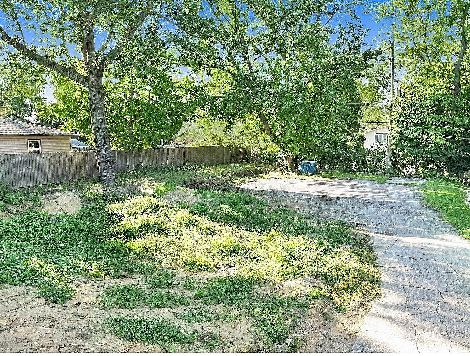 1st image of 536 Grant Ave