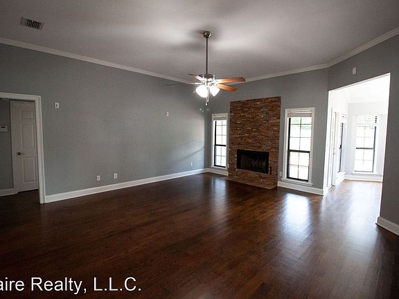 5th image of 5305 Honeysuckle Ln