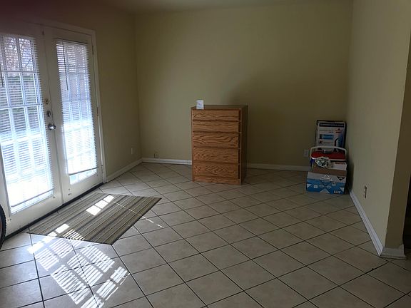 5th image of 8809 Dawnridge Cir APT 101