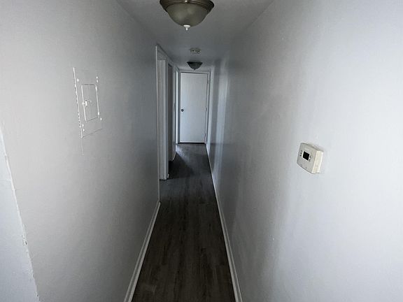 5th image of 1067 Salem Ave #3