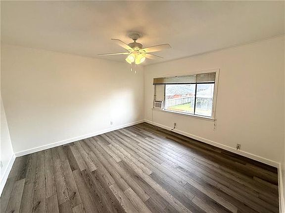 5th image of 1212 Brockenbraugh Ct APT D