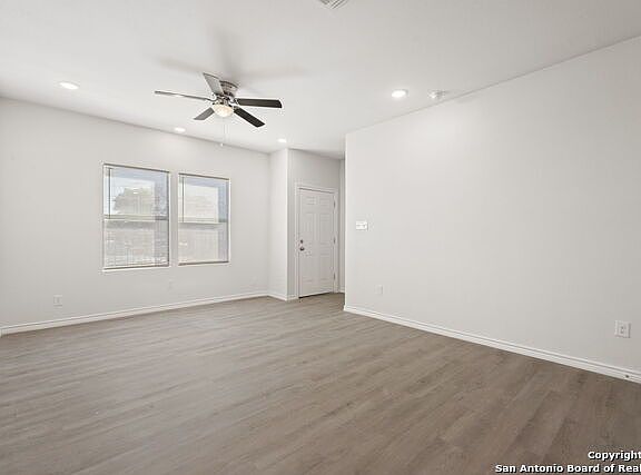 4th image of 8719 Wurzbach Rd #201