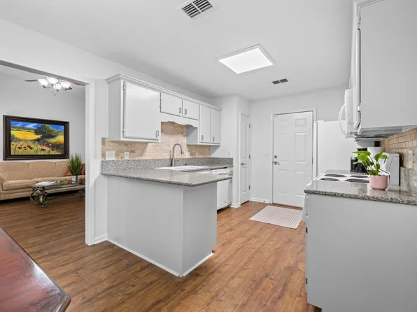 2735 Roscommon Dr, Murfreesboro, TN 37128