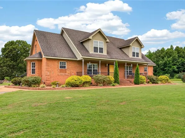 6201 Mineral Spring Rd, Suffolk, VA 23437