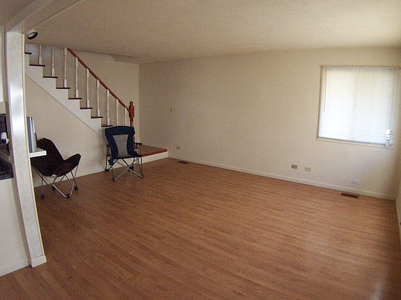 2nd image of 29W600 Winchester Cir N Unit 3