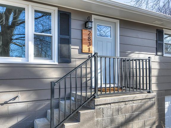 4th image of 2831 S 107th Ave