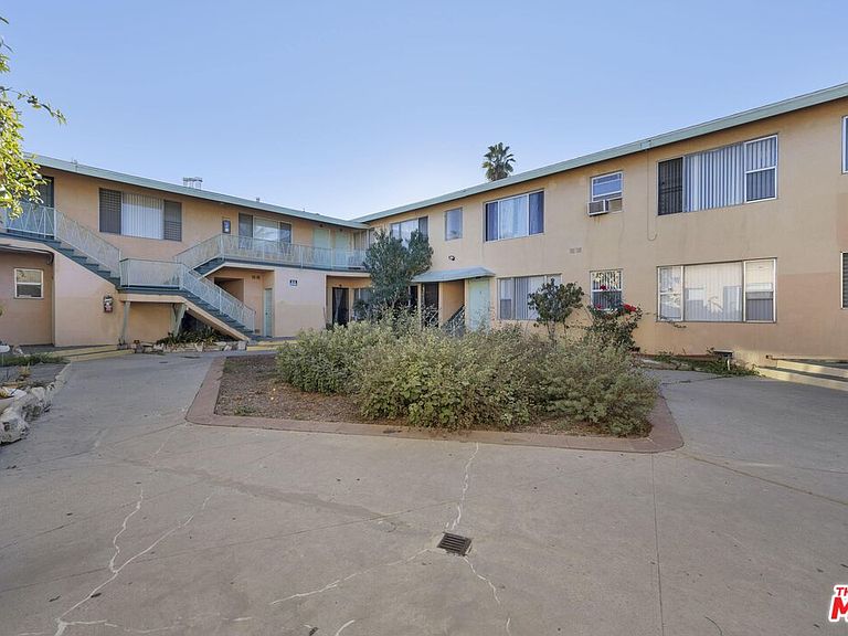 Listing photo 5