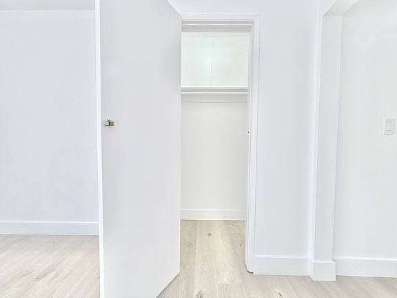 5th image of 10745 La Grange Ave Unit 8