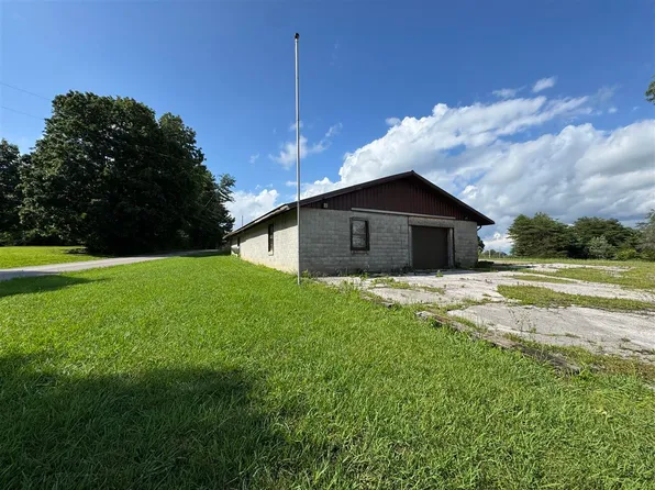 711 Cemetery Rd, Scottsville, KY 42164