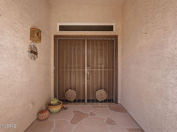 4th image of 306 W Continental Vista Pl